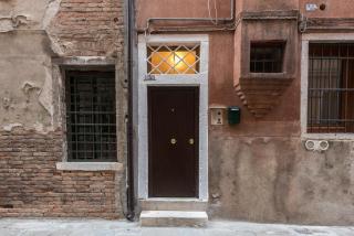La Loggia della Luna - Venice - 8