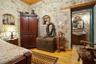 Alexandros Pension - Delphi - 4