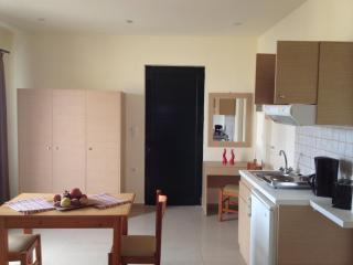 Eurohotel Katrin Suites - Stalida - 4