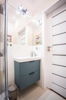 Premium Apartment with free private parking - 3