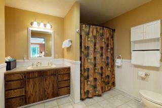 Meadows and Mountain Retreat - Little Oklahoma - 9