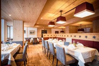 Hotel & Chalets Edelweiss - Madonna - 4