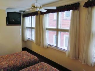 Madison Manor Boutique Hotel - 4