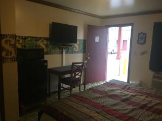 Colony inn motel - 3