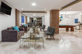 Howard Johnson by Wyndham Guanajuato Leon Avenida - 1