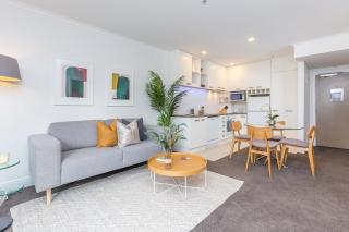 Gorgeous Apartment! Nice Views, Pool and Gym. - Auckland - 2
