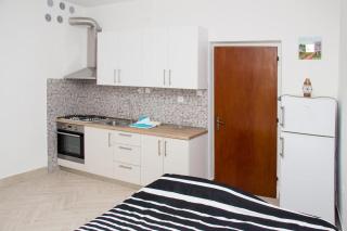 Apartments by the sea Krilo Jesenice, Omis - 14459 - 5