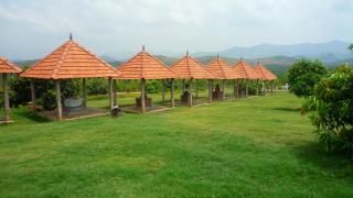 Kadambavanam Ethnic Village Resort - Pālamedu - 7