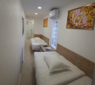 Arcadia Villa Apartments - 2