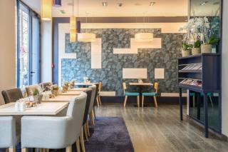 Prince Albert Montmartre - Paris - 2