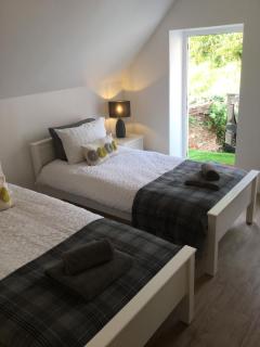 5, Sandleigh Apartment - 3