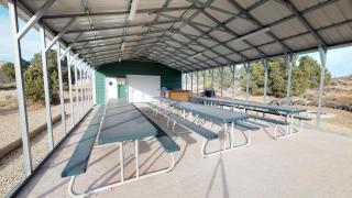 Pavilion and Glamping Village, 3 Cabins, Tipi, Wagon, Kitchen - Monticello - 7