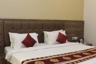Regal Hotel and restaurant - 5