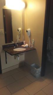 Quality Inn Elkhart - 6