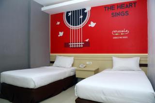 Front One Inn Sidoarjo - Sidoarjo - 7