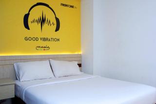 Front One Inn Sidoarjo - Sidoarjo - 9