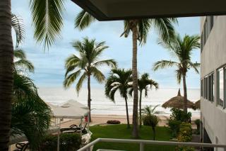 Condominio de Lujo con Playa y Alberca - 4