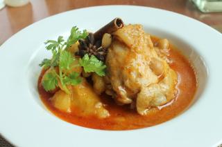 Suvarnabhumi Suite Hotel - 3