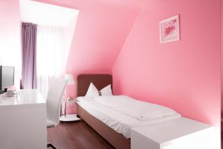 Barcelona Bed & Breakfast - Düsseldorf - 5