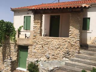Lillian's Traditional House - Kyparissia - 9