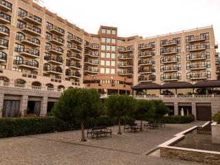 Studio Elegance - Golden Sands - 3