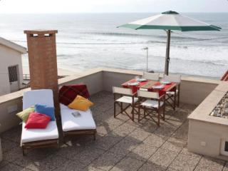 Beach House, 50 meters from the sea - São Pedro de Muel - 0