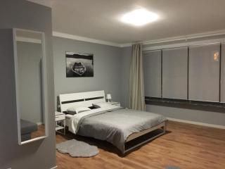 Hollandia City House - 2