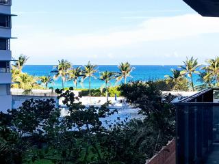Luxury Beach Resort - HORA RENTALS - 6