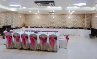 The AVR Hotels & Banquets - 8