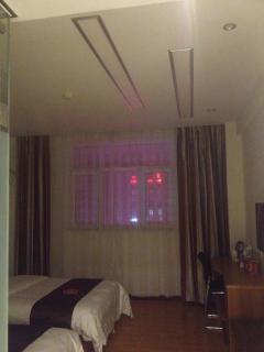 Thank Inn Chain Hotel Hebei Langfang the 6th Street - Langfang - 1