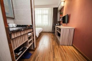 JUNYI Hotel Jiangsu Yancheng Tinghu District Jinying International Shopping Center - Yancheng - 1