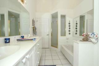Falling Waters - Naples - 9