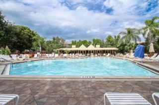 Park Shore Resort, 3rd Floor, Bldg. E - 7