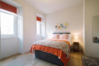 Beautiful City Centre Apartment - Holyrood Park - Edinburgh - 8