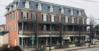 Waynebrook Inn - Honey Brook - 9