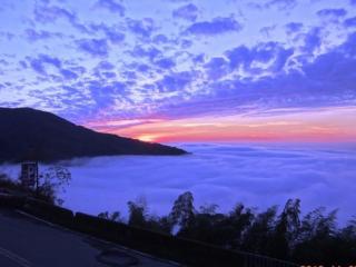 Sky lounge B&B - Zhushan - 9
