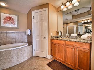 Bay Harbor 302 - Clearwater Beach - 4