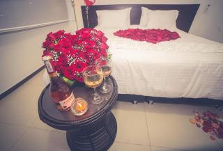 Hotel Titanium Plaza - 2