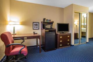 Howard Johnson by Wyndham Merrillville - Merrillville - 4