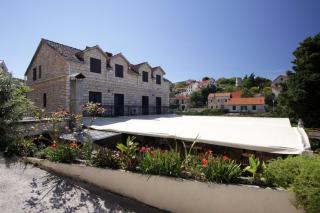 Guest House Nevena - Splitska - 0