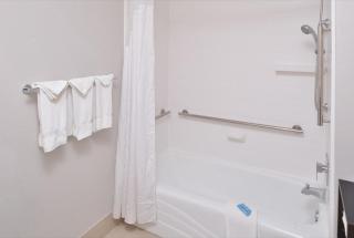 Holiday Inn Express Hotel and Suites Abilene by IHG - Abilene - 4