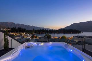 Shotover Penthouse & Spa by Staysouth - Queenstown - 9