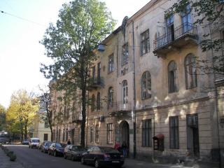 Апартаменти вул Кониського 5 на 6 осіб біля Медичного університету - Lviv - 1