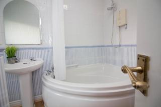Lovely Sea Front House in Cleethorpes - sleeps 6 - Cleethorpes - 6