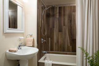 Squam Lake Inn - Holderness - 4