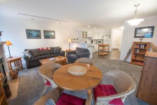 Luxury Oceanfront Condo by OnlyBC 101 - Tofino - 5