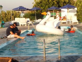 Haritos Hotel - Geothermal Hot Swimming Pool - Mandrakion - 4