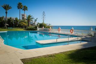 Holidays2Riviera Sea Side Front Beach - Mijas Costa - 9