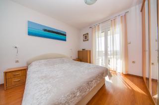 Apartment Luni - Lokva Rogoznica - 1