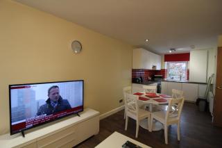 Sal's Hideout - City Centre - Parking - 2BR - Belfast - 3